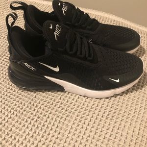 Nike Air Max 270 wmns 8.5